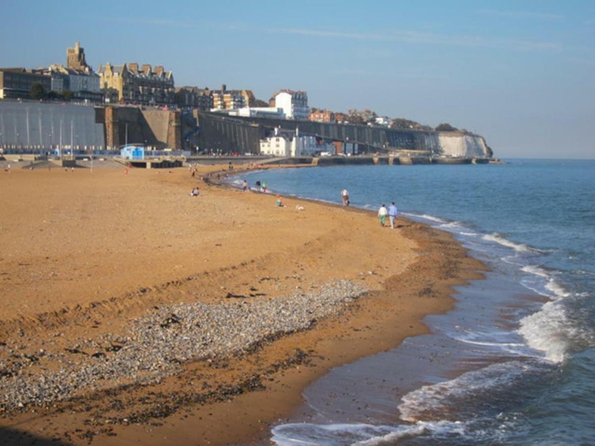 Arklow Serviced Apartments Ramsgate Exterior foto